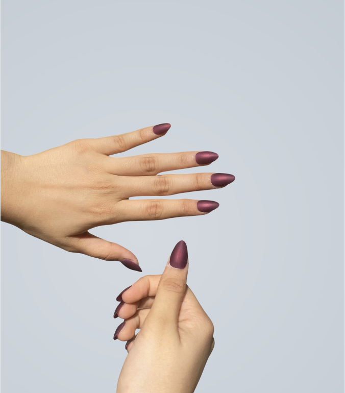 One set,</br>solid shades,</br>24 pieces.